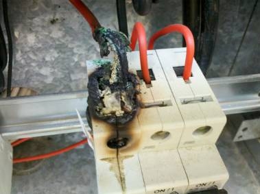 Figure 2:  Effects of a loose connection | image:  manceelectrical.com.au